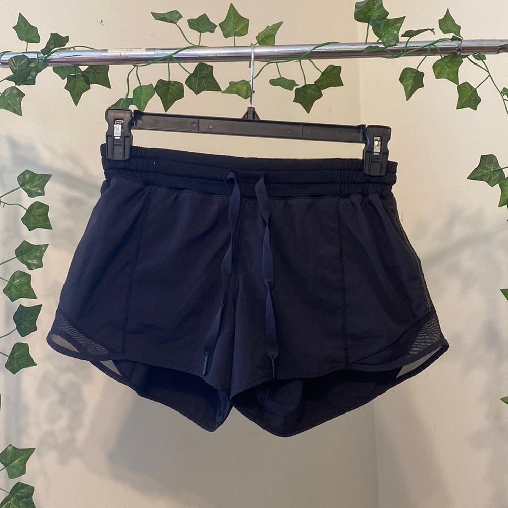 Black Lululemon shorts women’s size 6